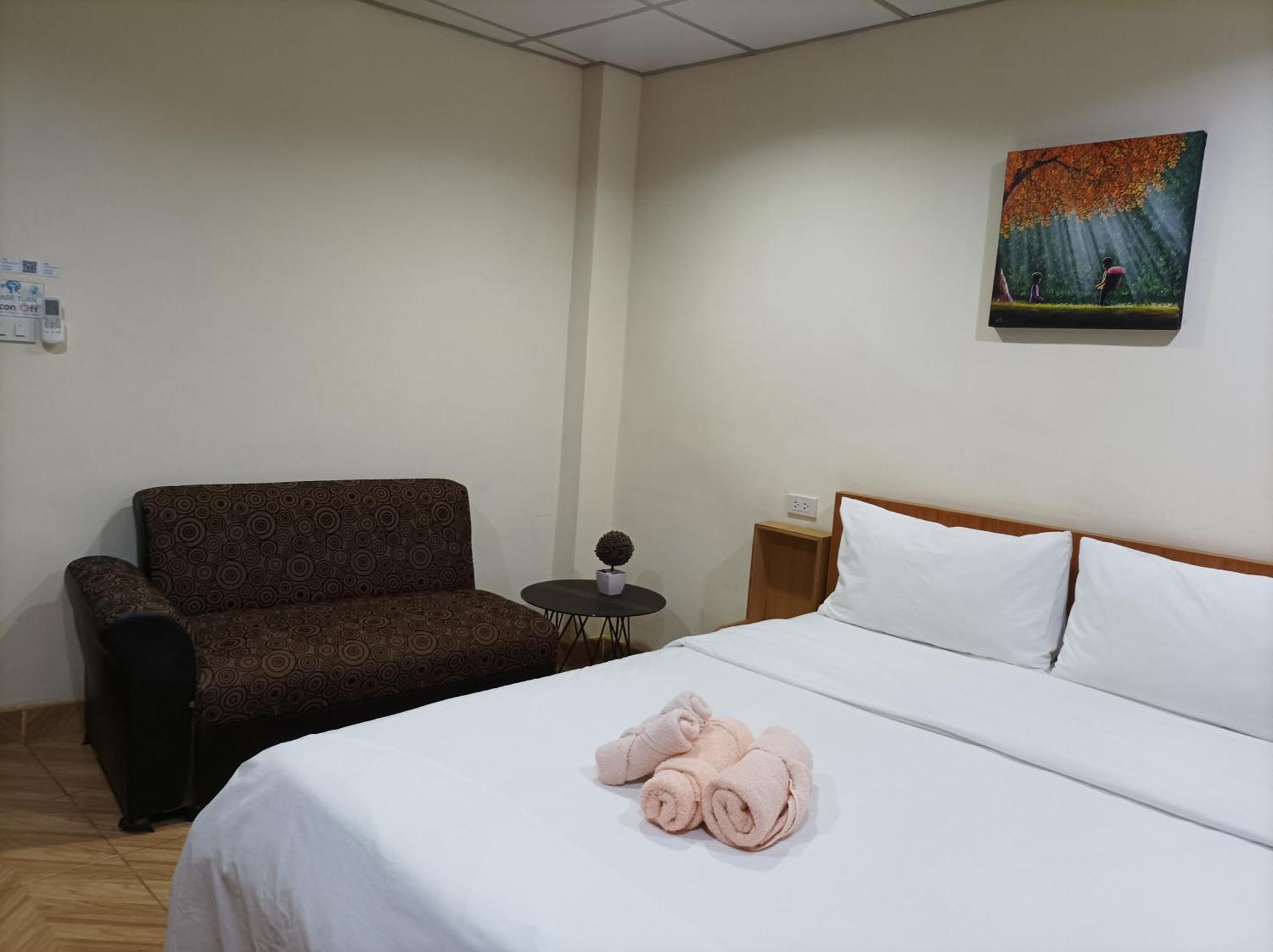 Double D Rooms & Cafe Bangkok Zewnętrze zdjęcie