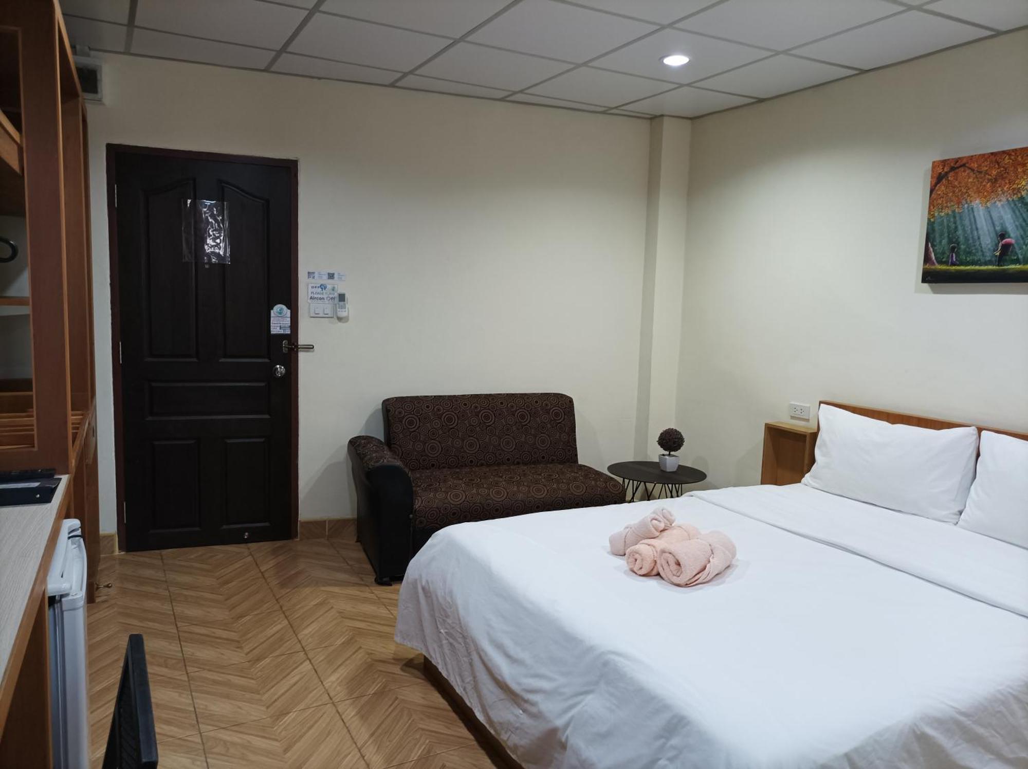 Double D Rooms & Cafe Bangkok Zewnętrze zdjęcie