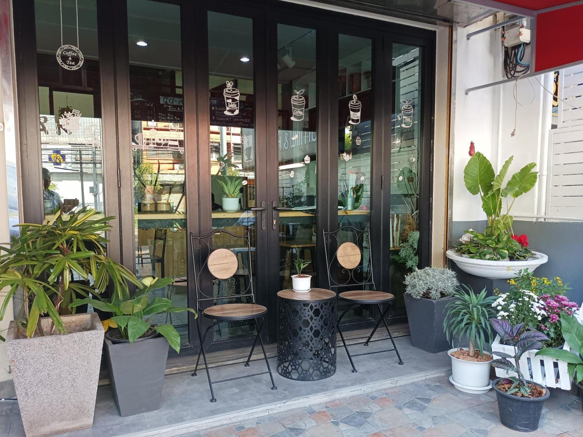 Double D Rooms & Cafe Bangkok Zewnętrze zdjęcie