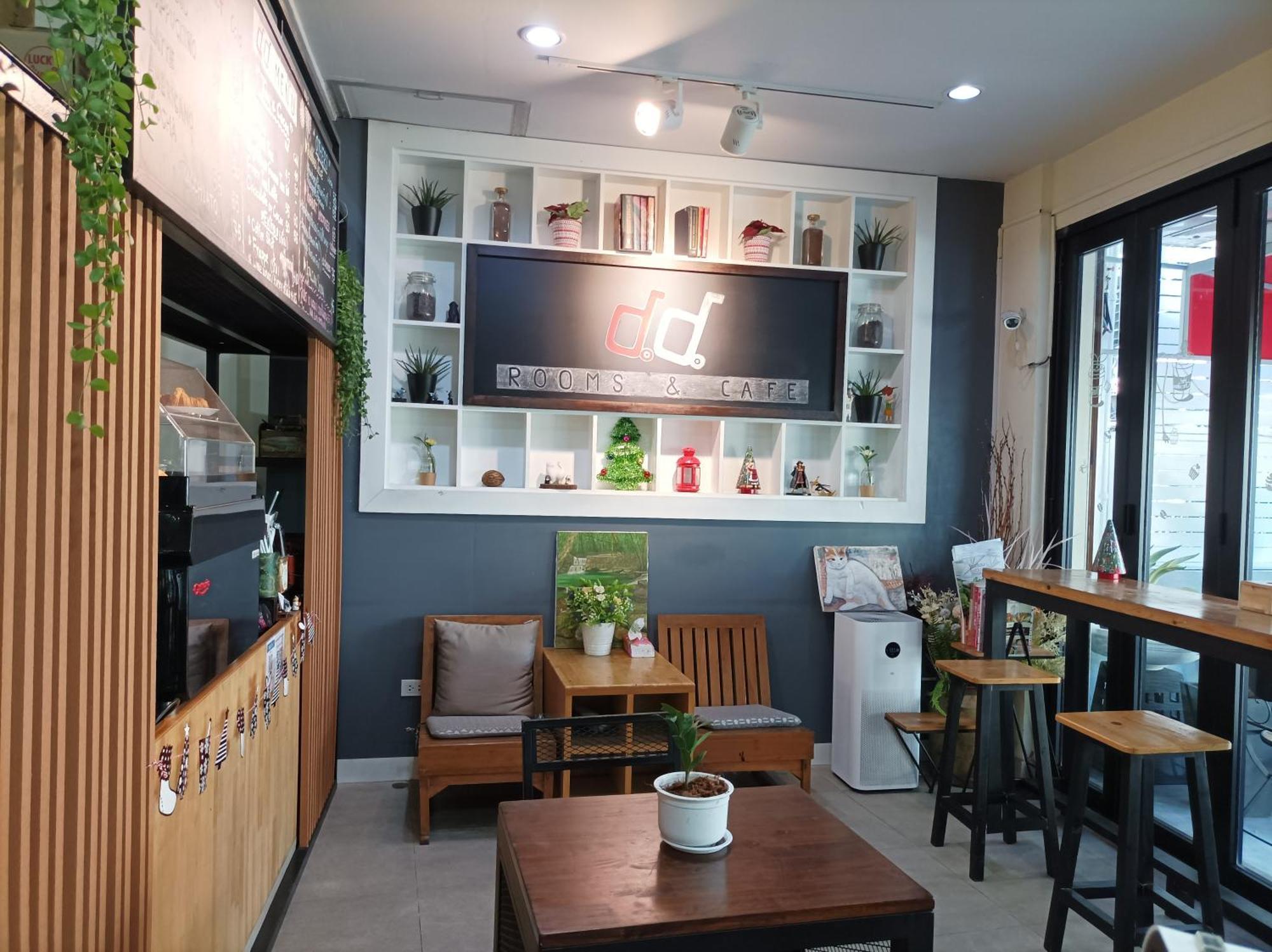 Double D Rooms & Cafe Bangkok Zewnętrze zdjęcie