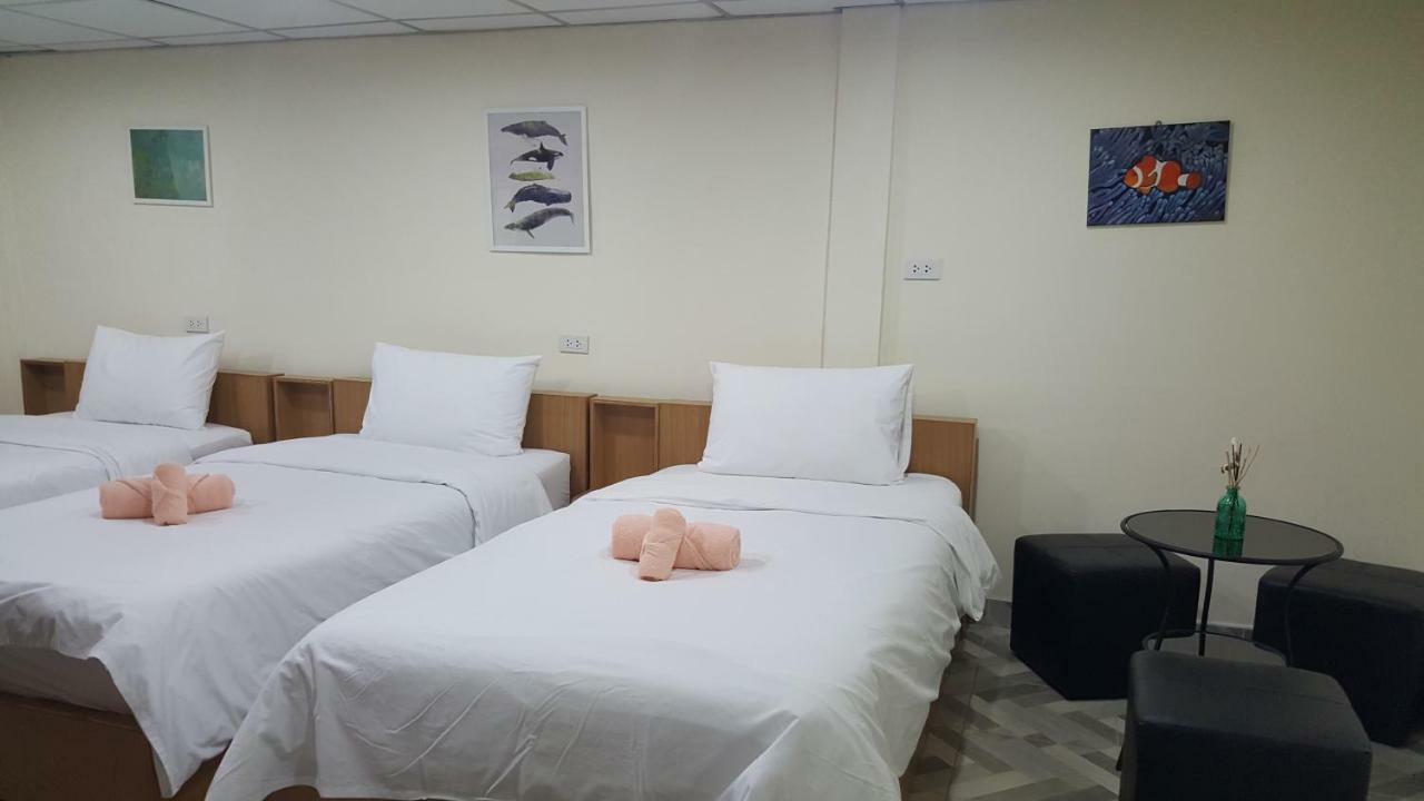 Double D Rooms & Cafe Bangkok Zewnętrze zdjęcie