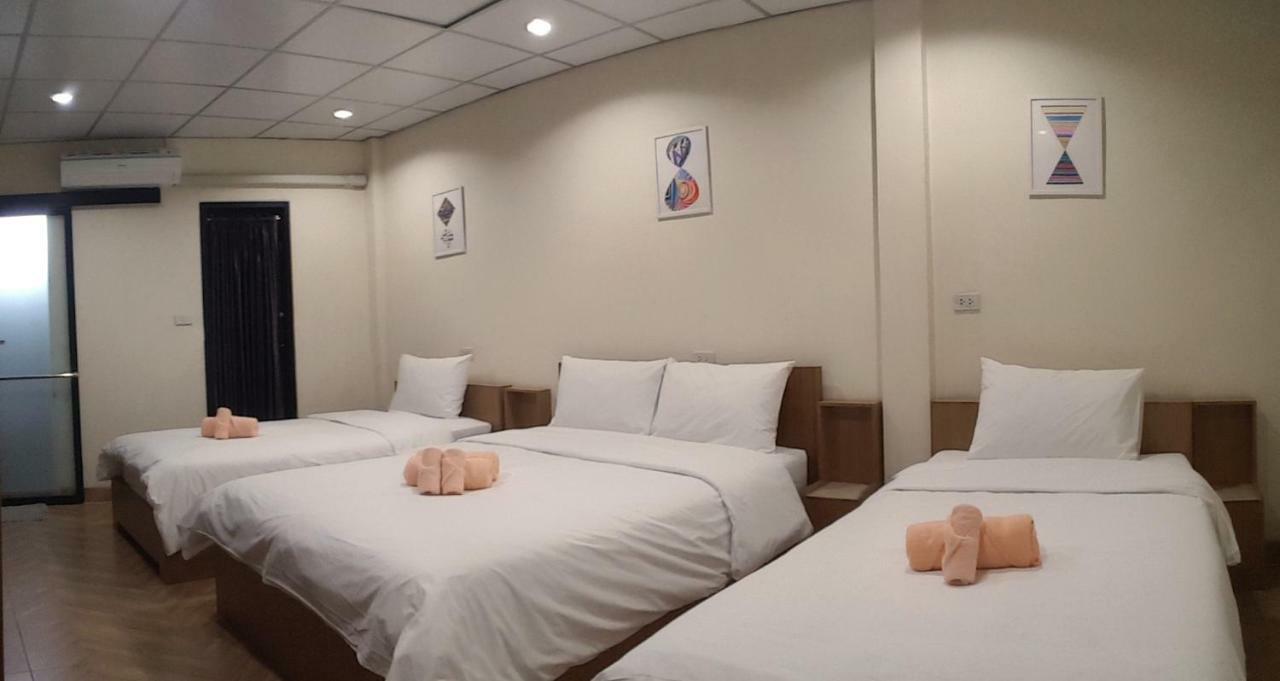 Double D Rooms & Cafe Bangkok Zewnętrze zdjęcie